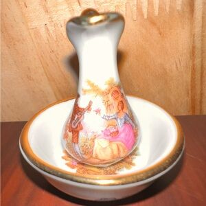 VINTAGE LIMOGES FRANCE MINI
PITCHER AND BOWL SET - GOLD TRIM